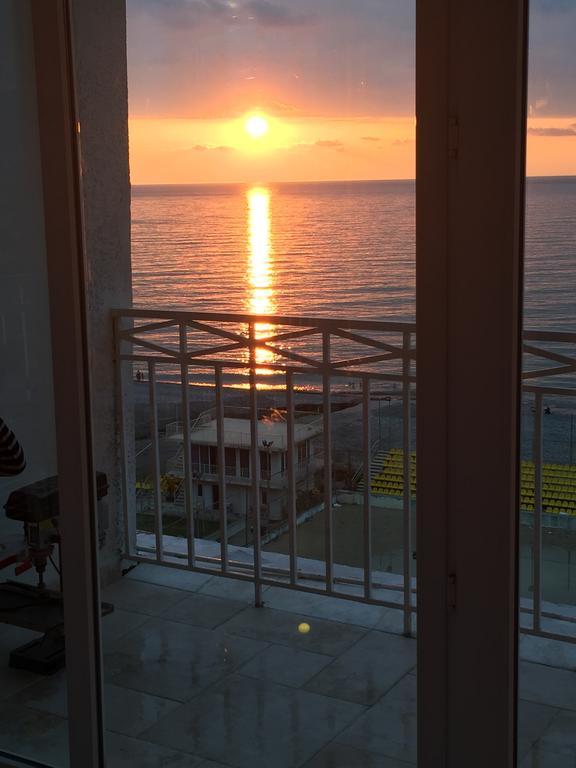 Apartment Magnolia Rustaveli 62 Batumi Quarto foto